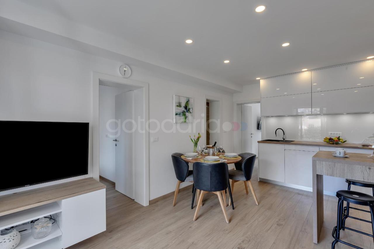 Apartment Newly Built Luka *